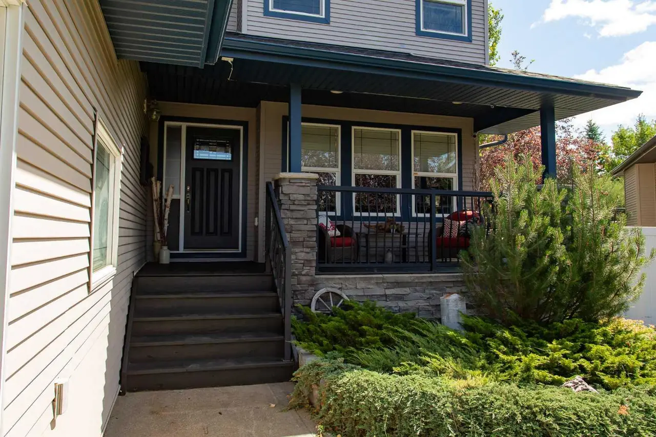 715 700 Ramage Close 