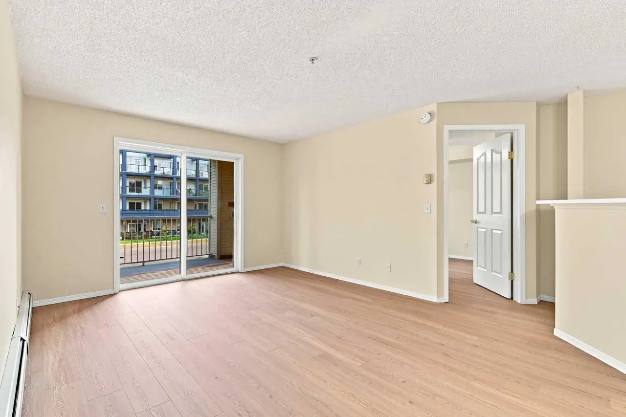1205, 6635 25 Avenue NE