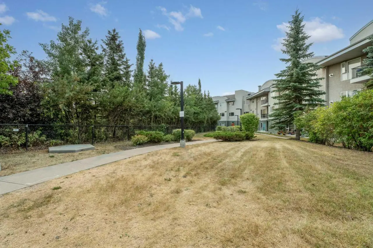 123, 69 Springborough Court SW