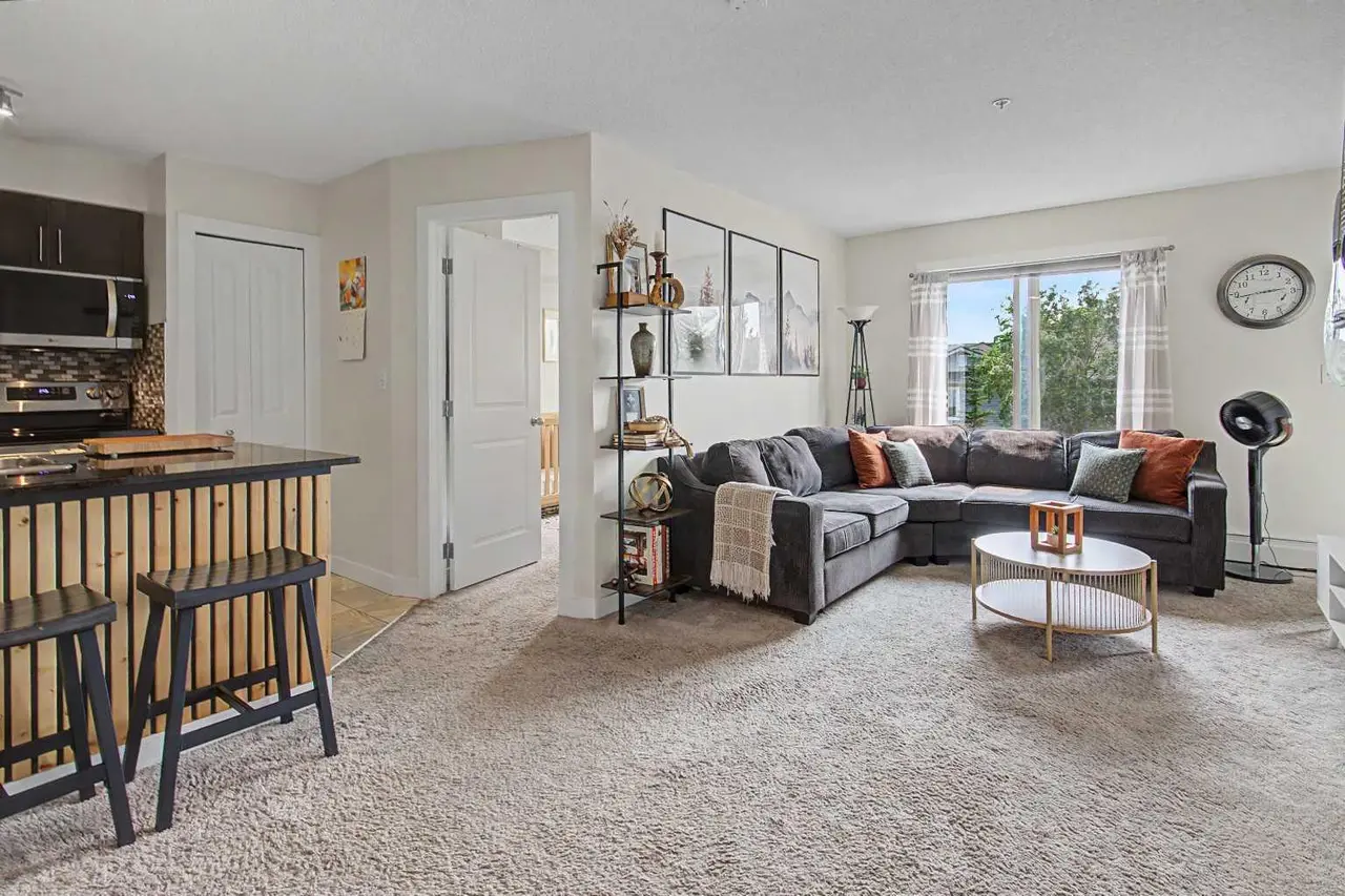 3407, 403 Mackenzie Way SW