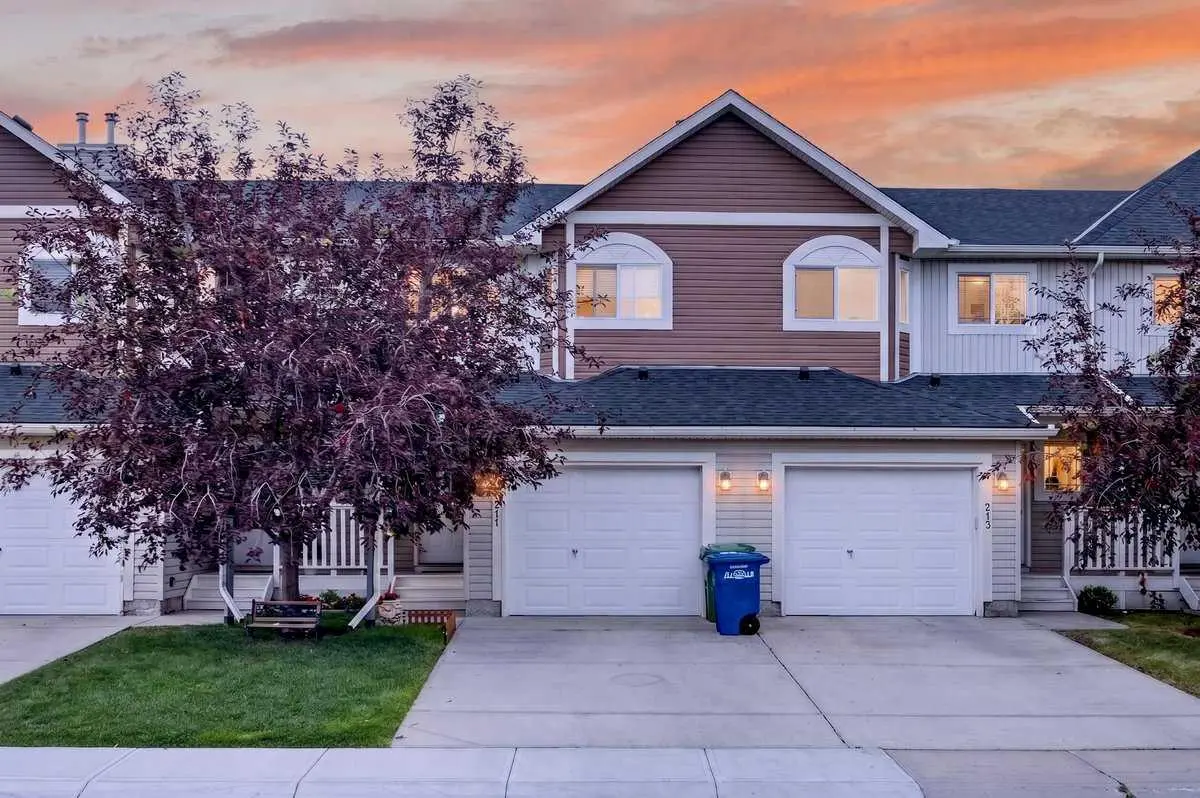 211 Bayside Point SW