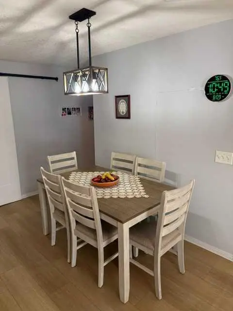 205, 3205 Valleyview Park SE