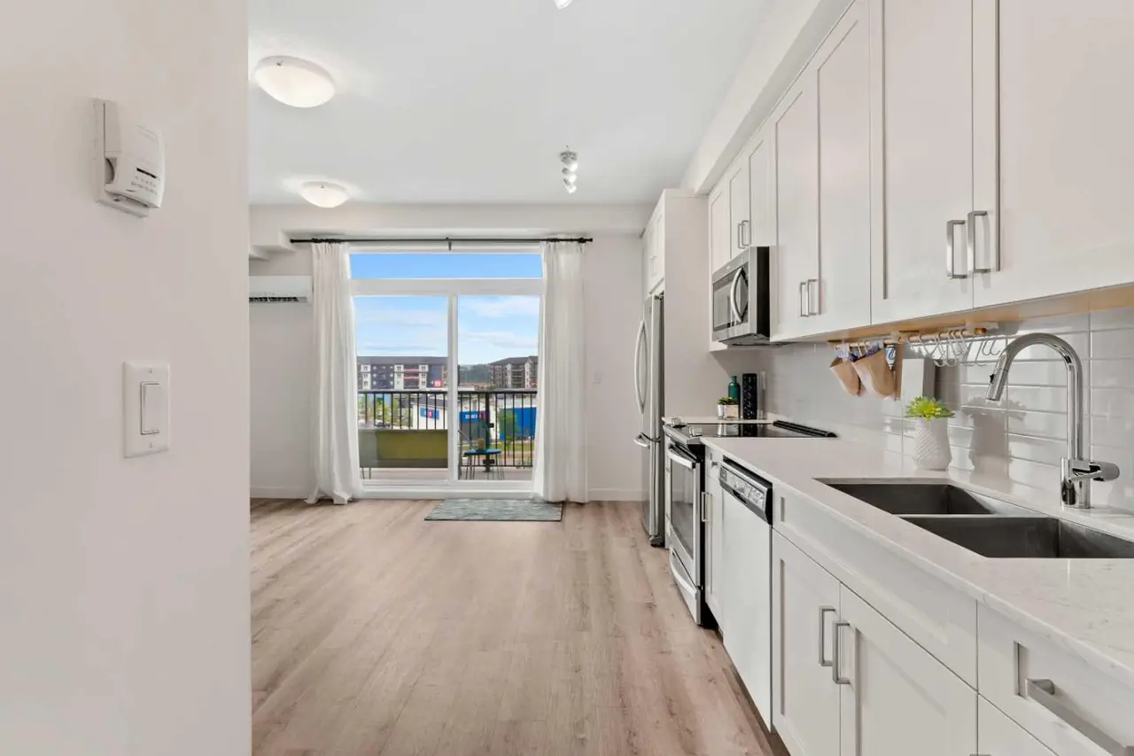 408, 20 Walgrove  SE