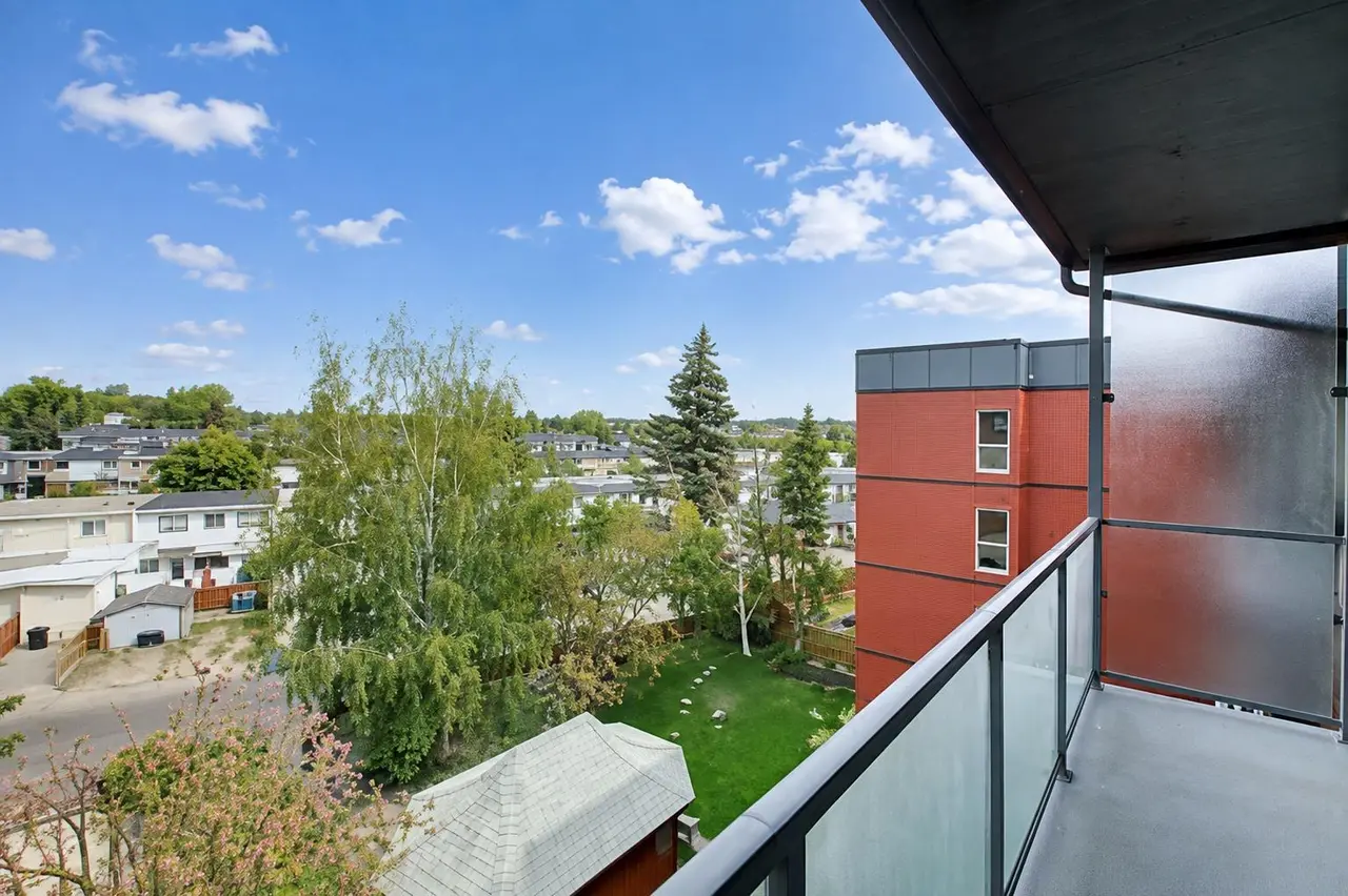 414, 333 Garry Crescent NE