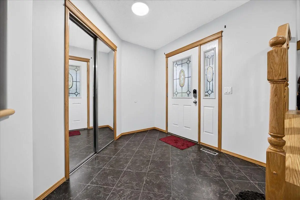 2745 Coopers Manor SW