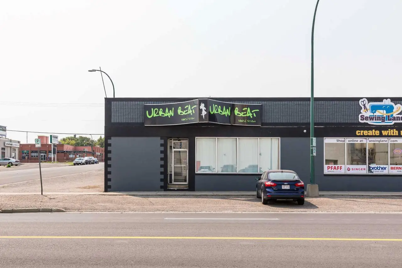 1-3, 1416 2 Avenue S