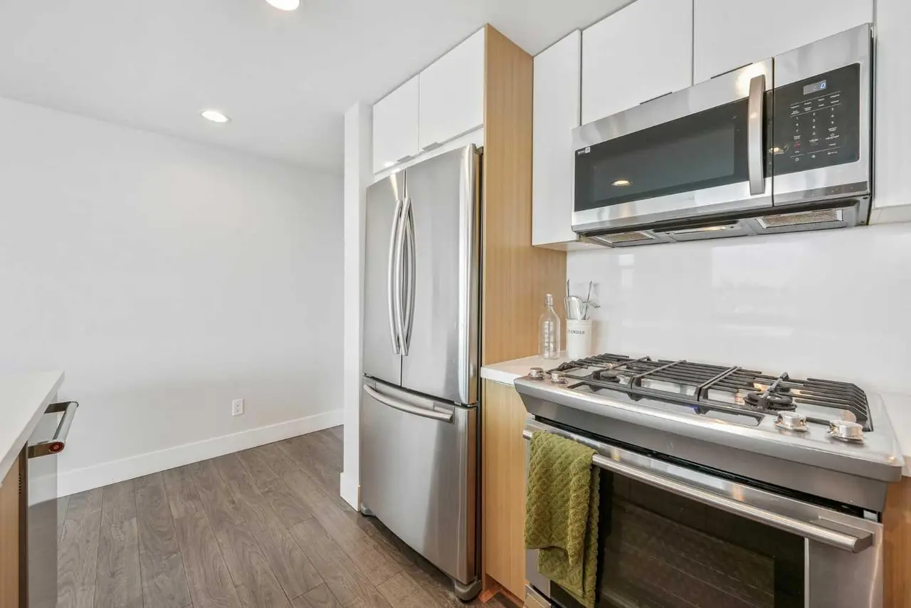 402, 519 Riverfront Avenue SE