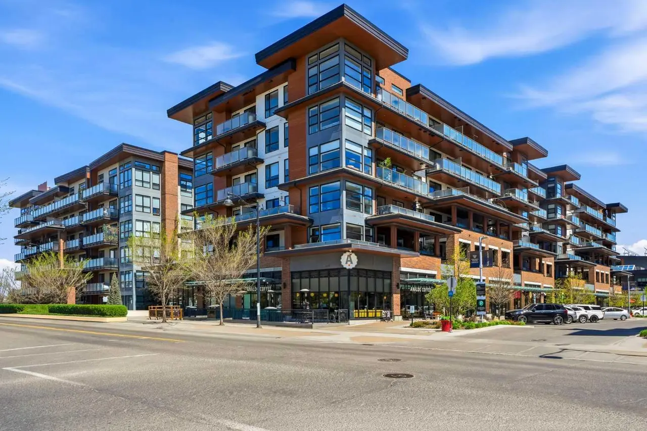 618, 122 Mahogany Centre SE