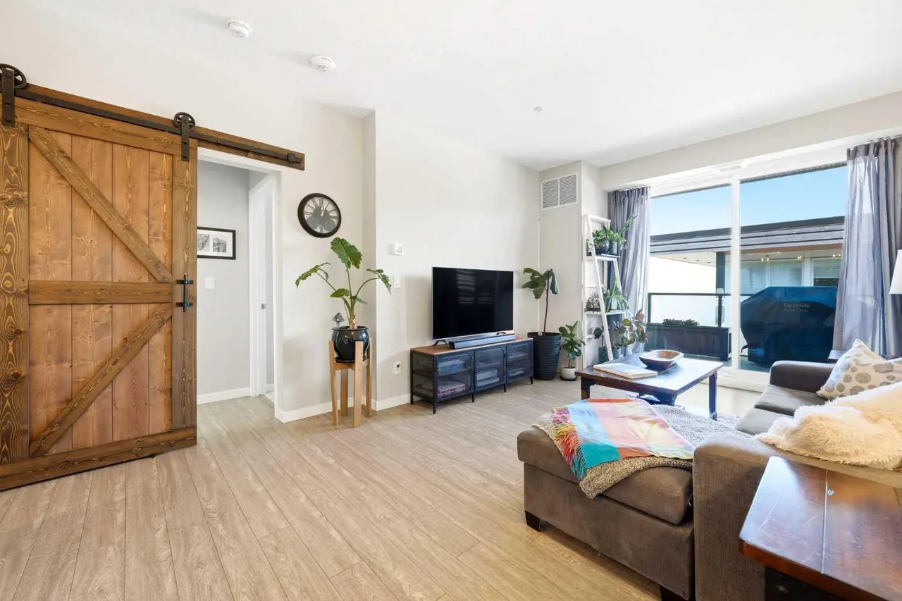 618, 122 Mahogany Centre SE