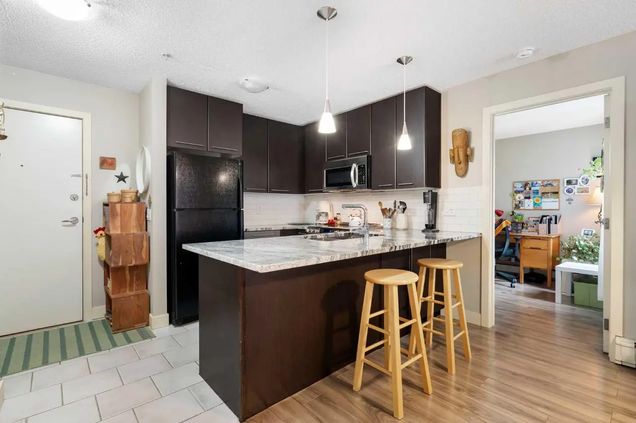 159, 35 Richard Court SW