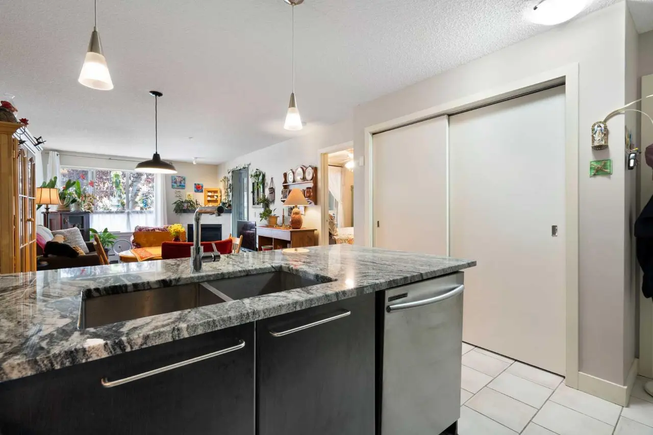 159, 35 Richard Court SW