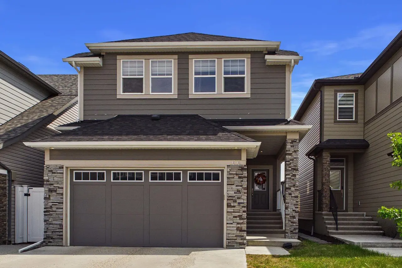 66 Legacy Glen Crescent SE