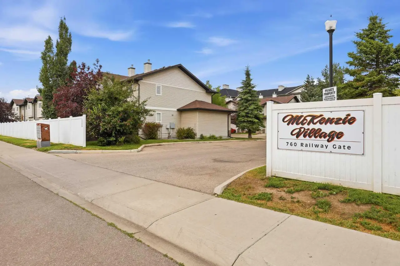 103, 760 Railway Gate SW