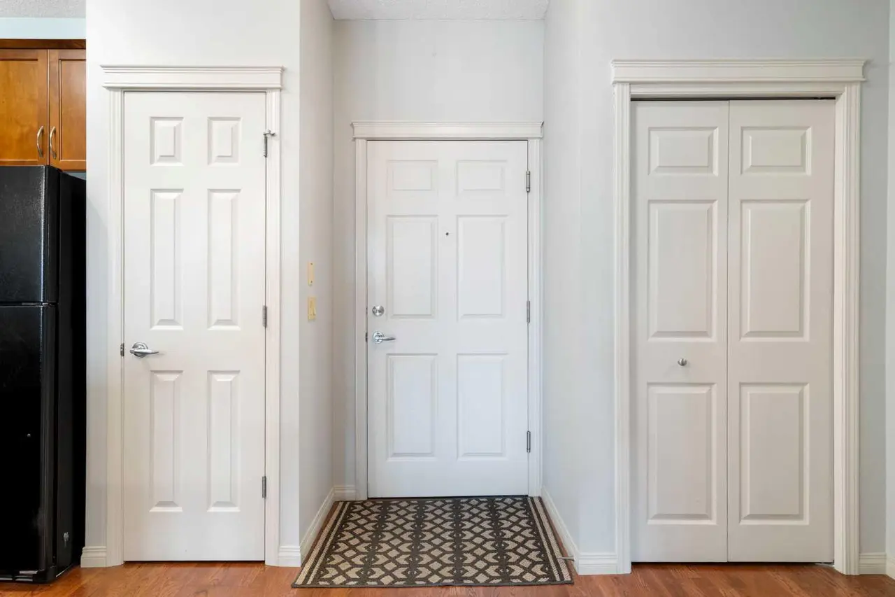 310, 25 Prestwick Drive SE