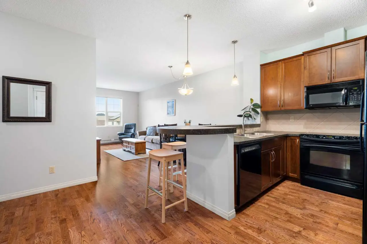 310, 25 Prestwick Drive SE