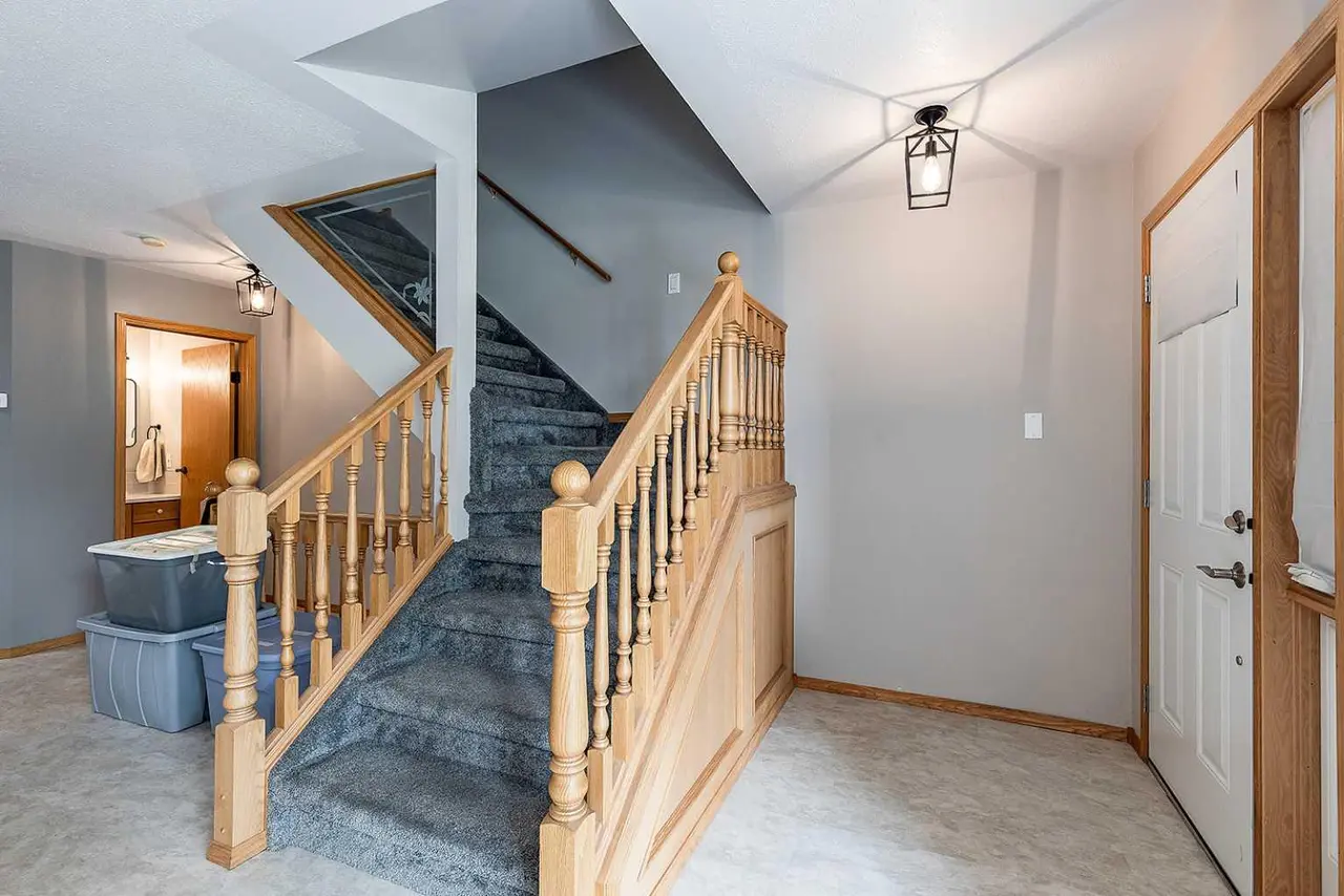 502, 165 South Ridge Drive SE