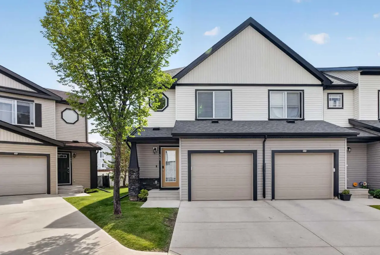 445 Copperpond Landing SE