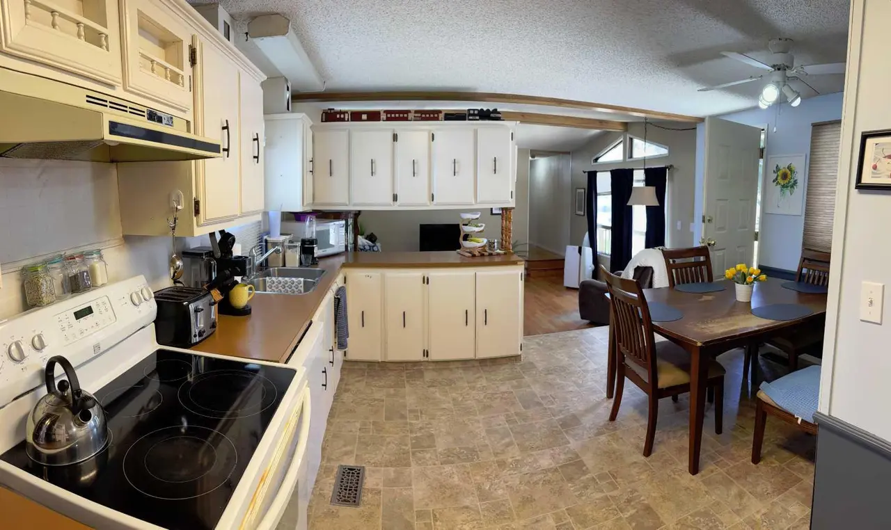 65 Parkside Drive 