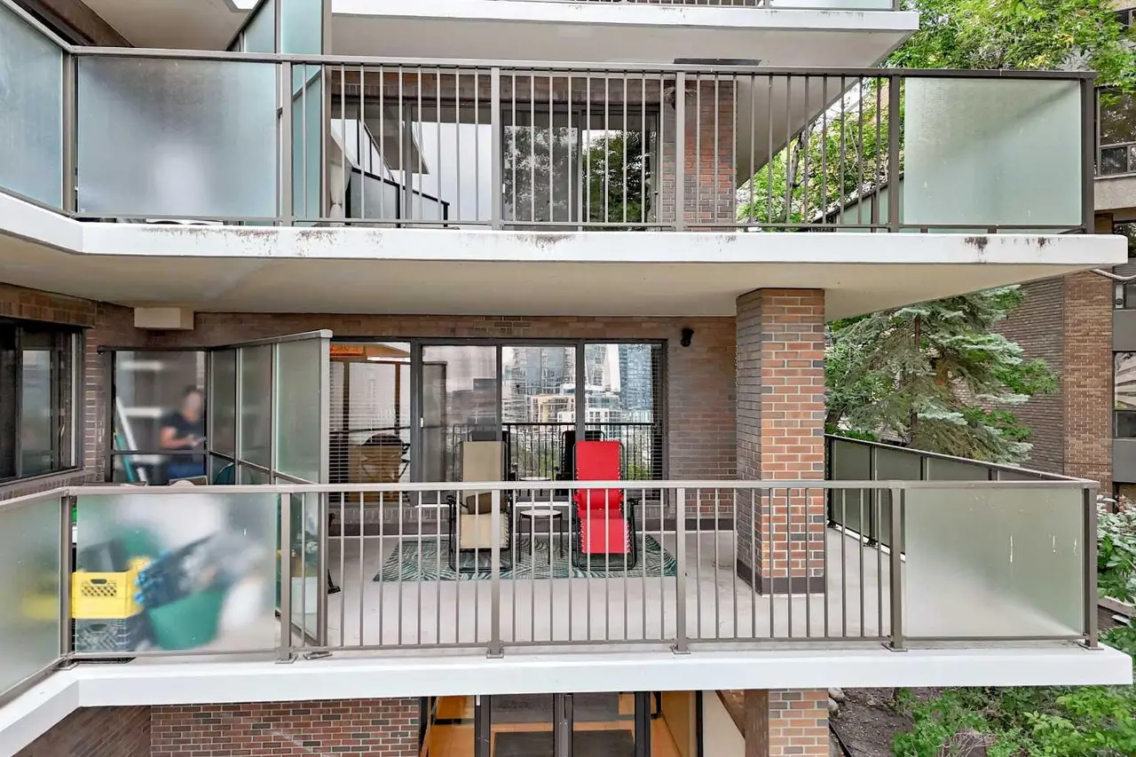 101, 300 Meredith Road NE
