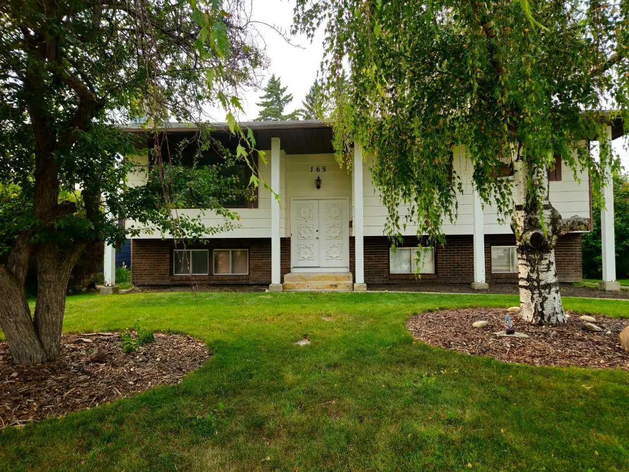 165 WILSON Crescent 