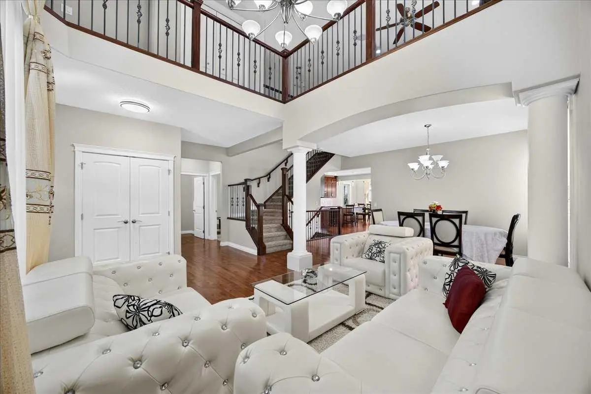25 Sherwood Close NW