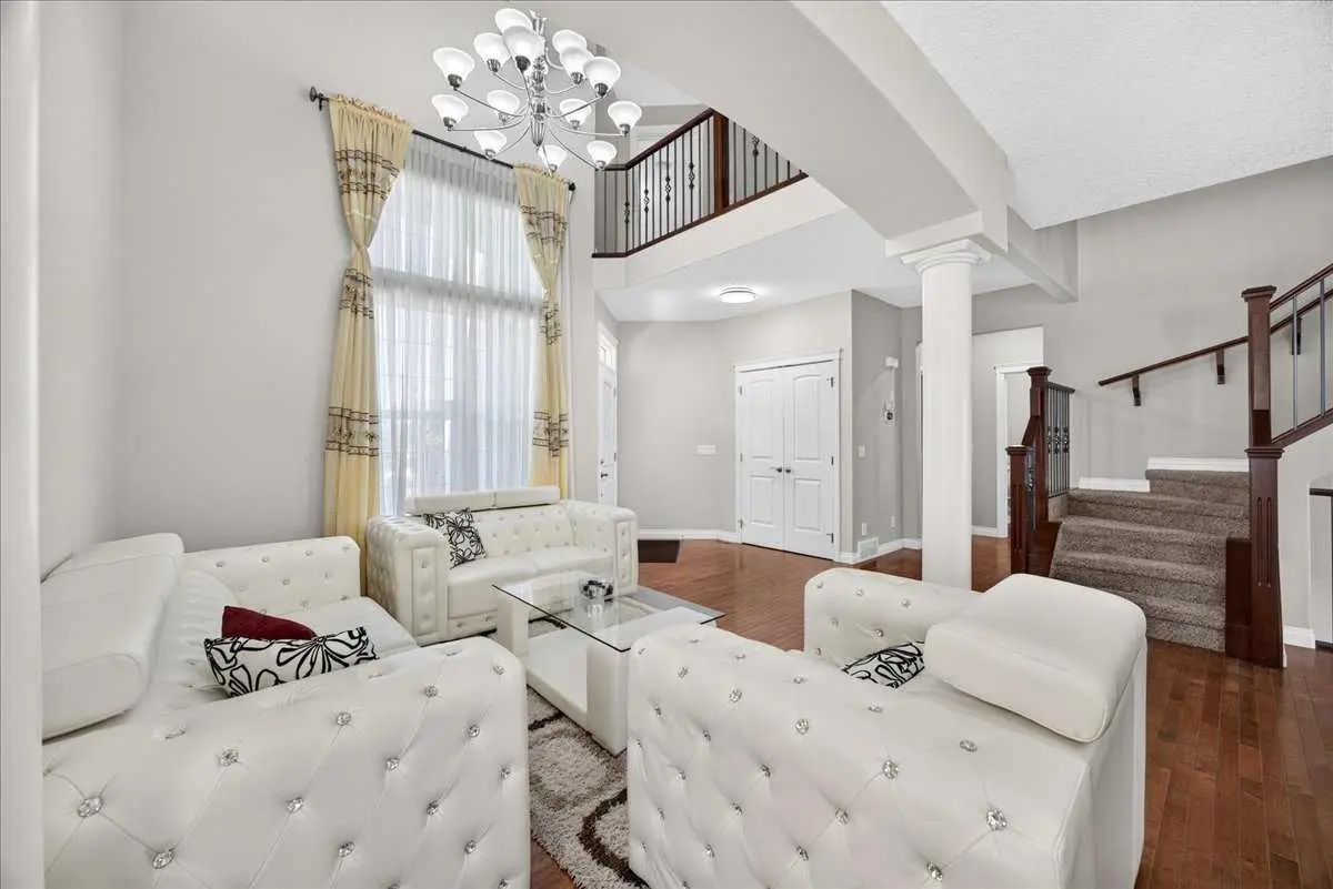 25 Sherwood Close NW
