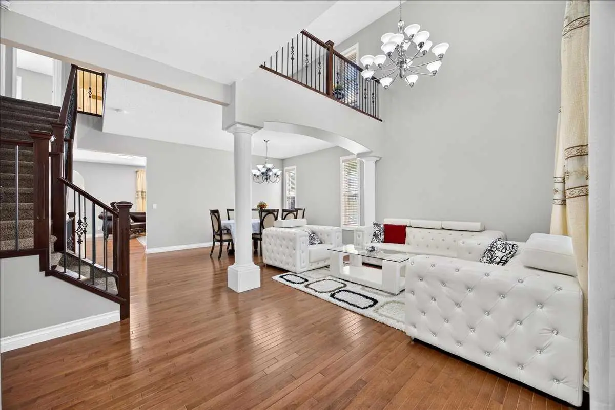 25 Sherwood Close NW