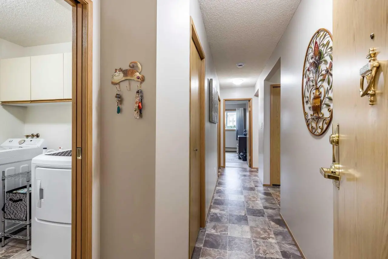 135, 1480 Southview Drive SE