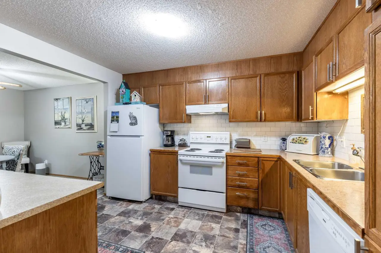135, 1480 Southview Drive SE