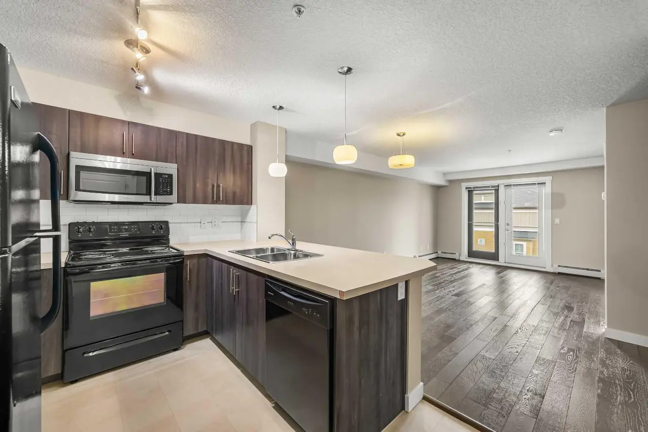 212, 2300 Evanston Square NW