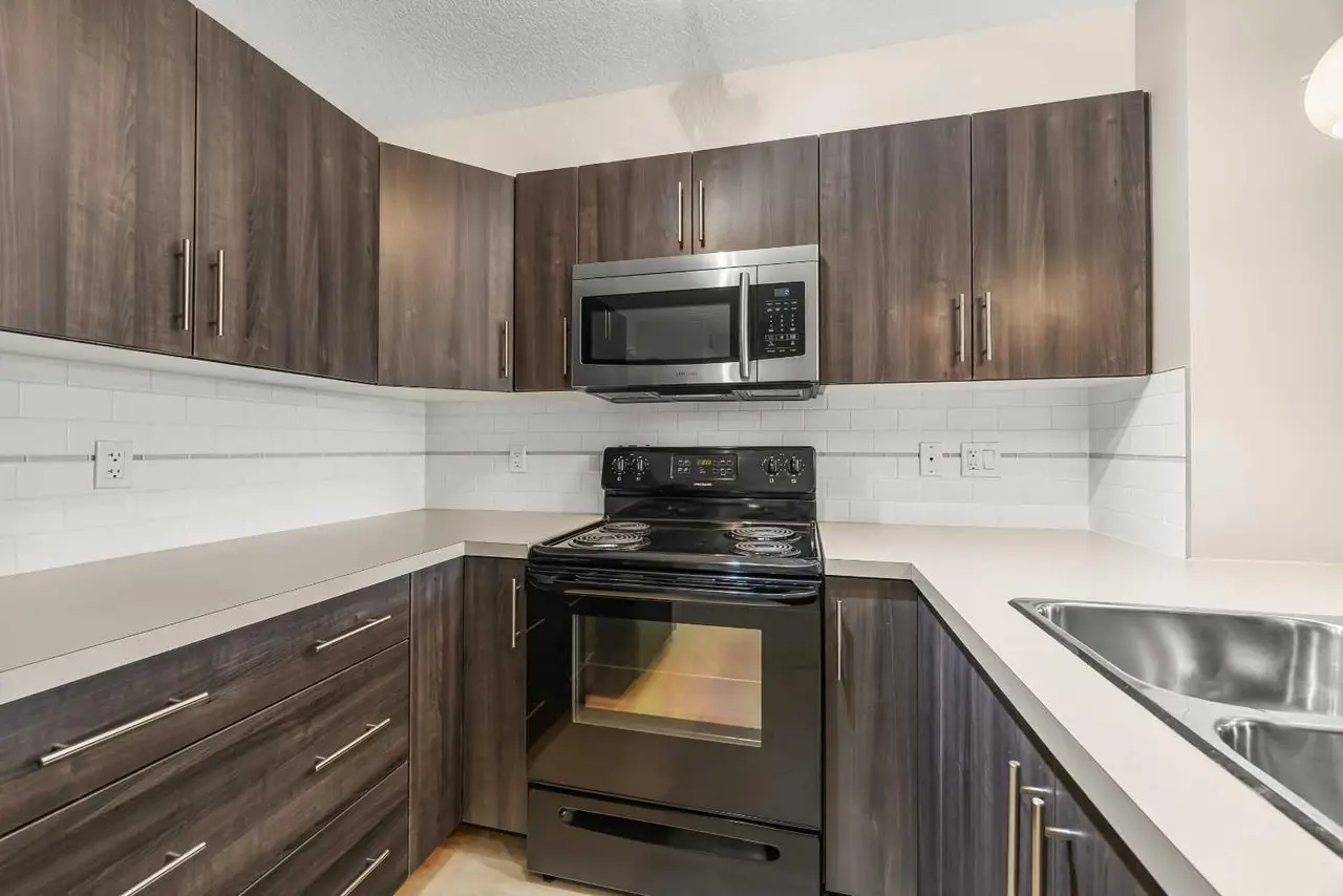 212, 2300 Evanston Square NW