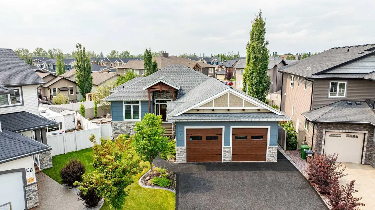 77 Grove Close