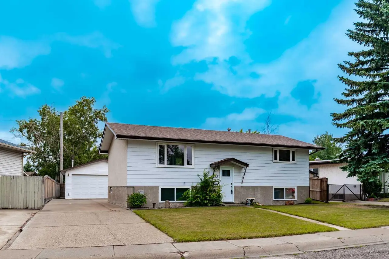 152 Maddock Way NE