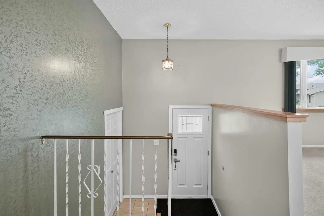 152 Maddock Way NE
