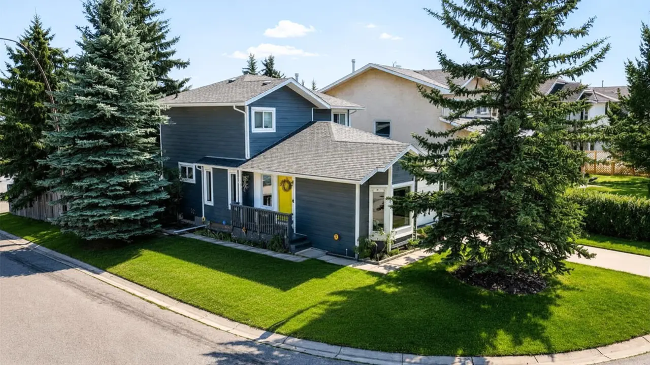 83 Millrise Crescent SW
