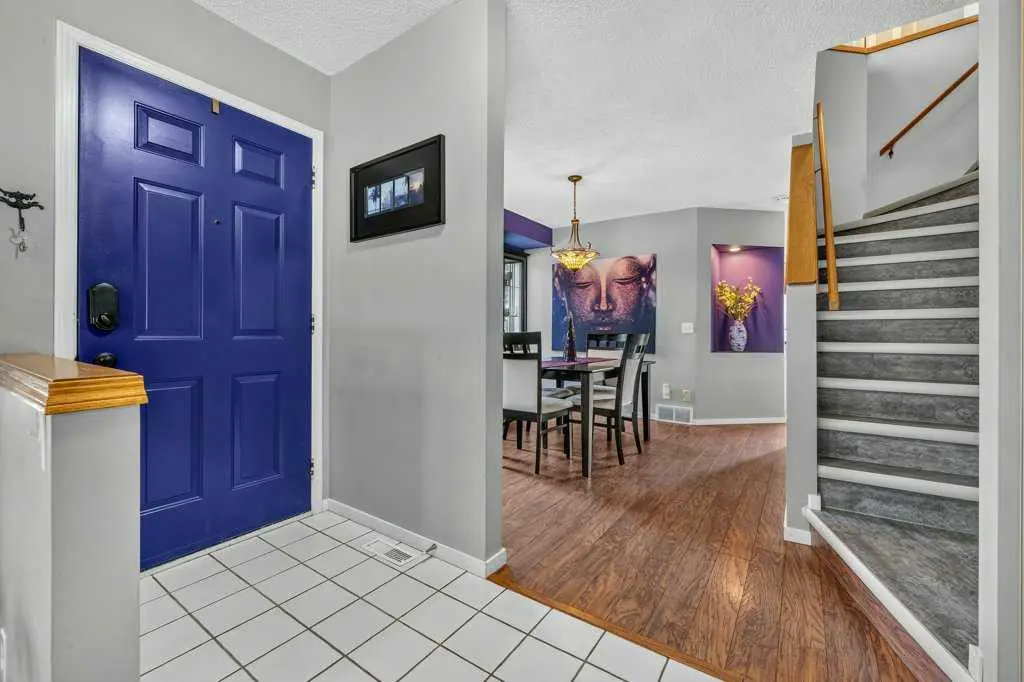 83 Millrise Crescent SW