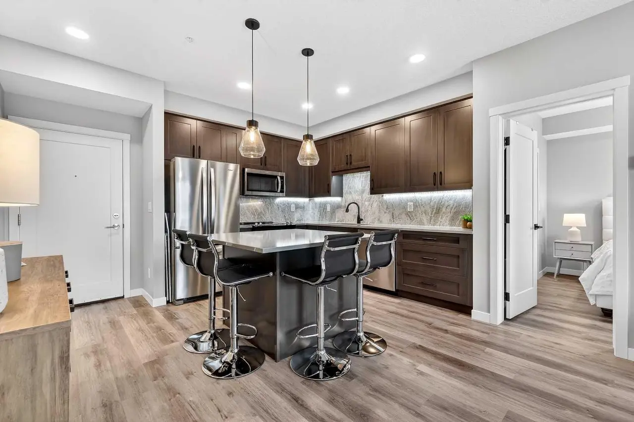 401, 150 Shawnee Square SW
