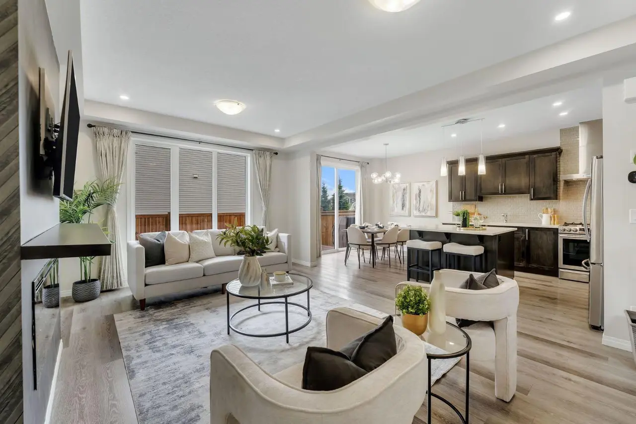 121 Osborne Common SW