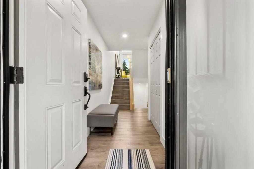 3909 Point Mckay Road NW