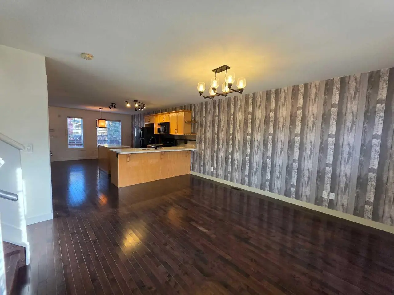 153 Rainbow Falls Manor W