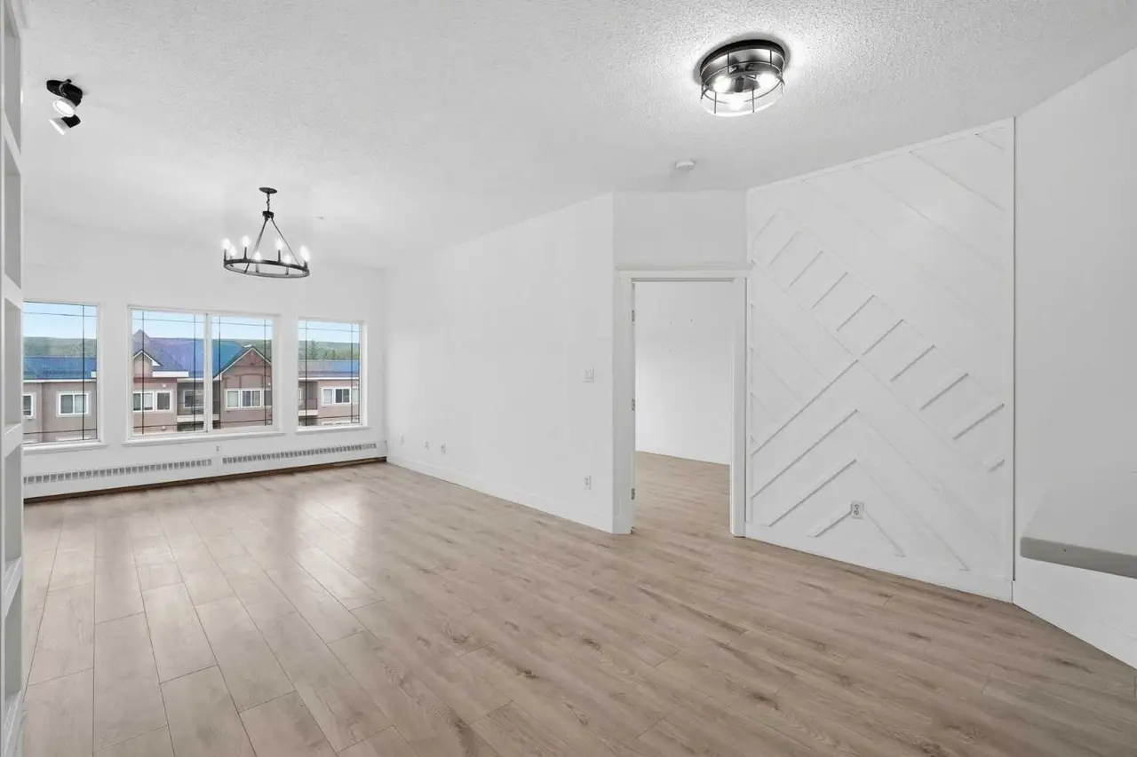 531, 30 Discovery Ridge Close SW