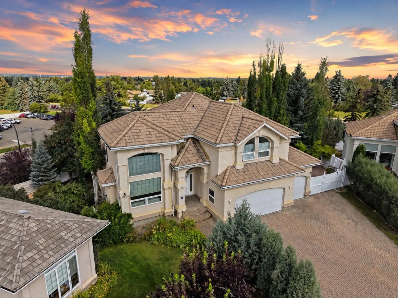 25 Ashmore Close 