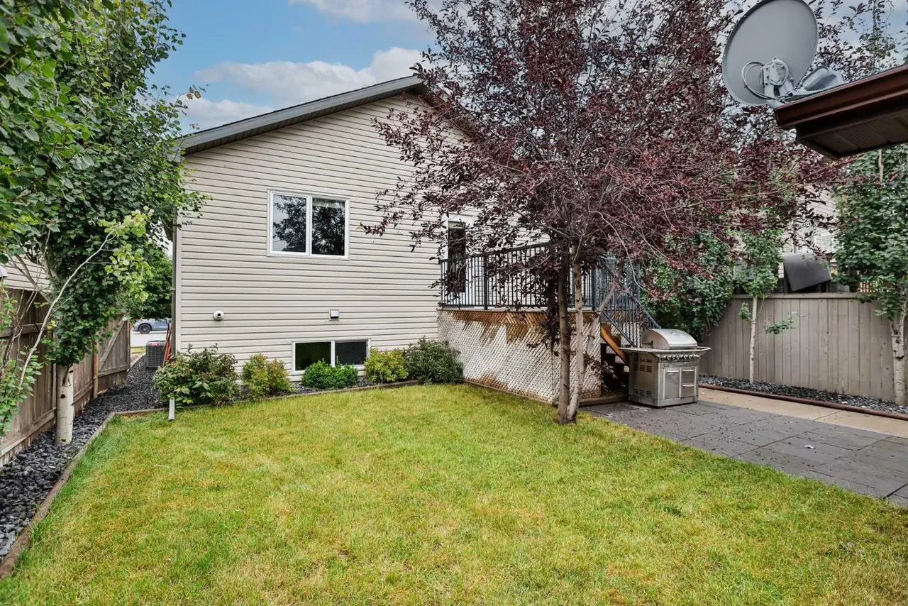 178 Silkstone Road W
