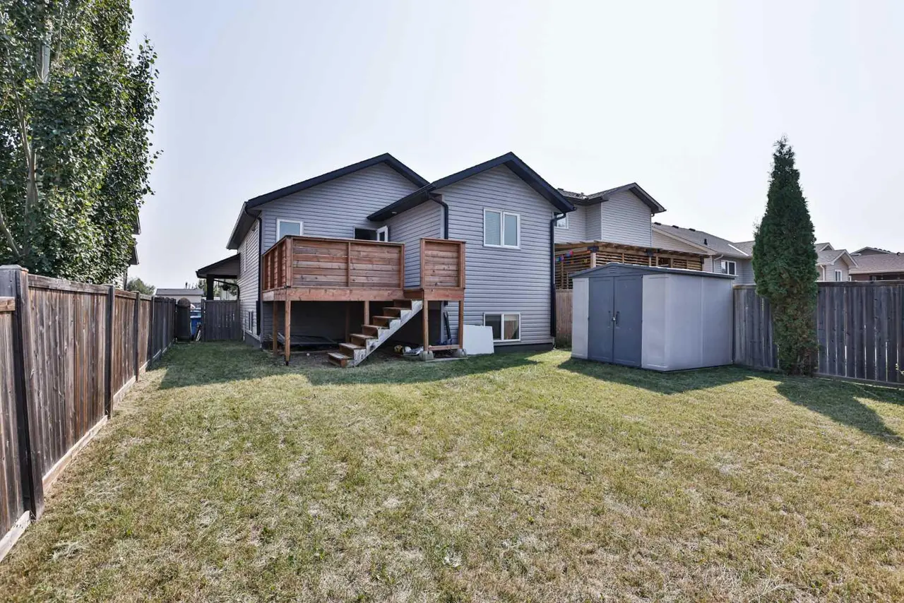 45 Mt Sundance Road W