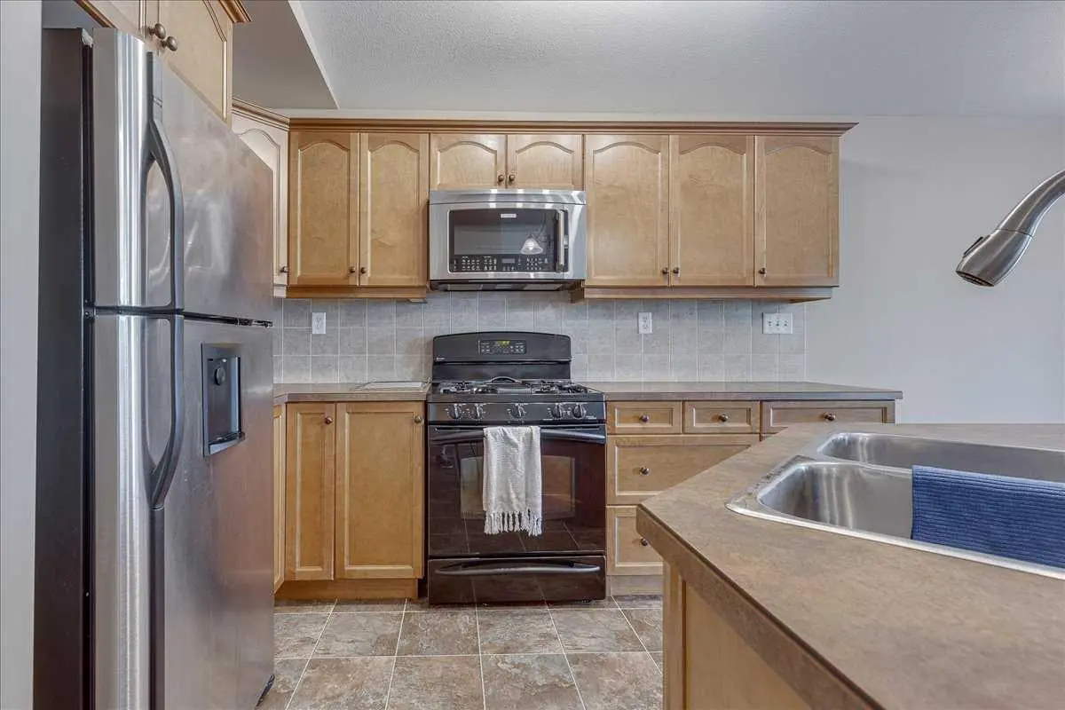 44 Osler Crescent 
