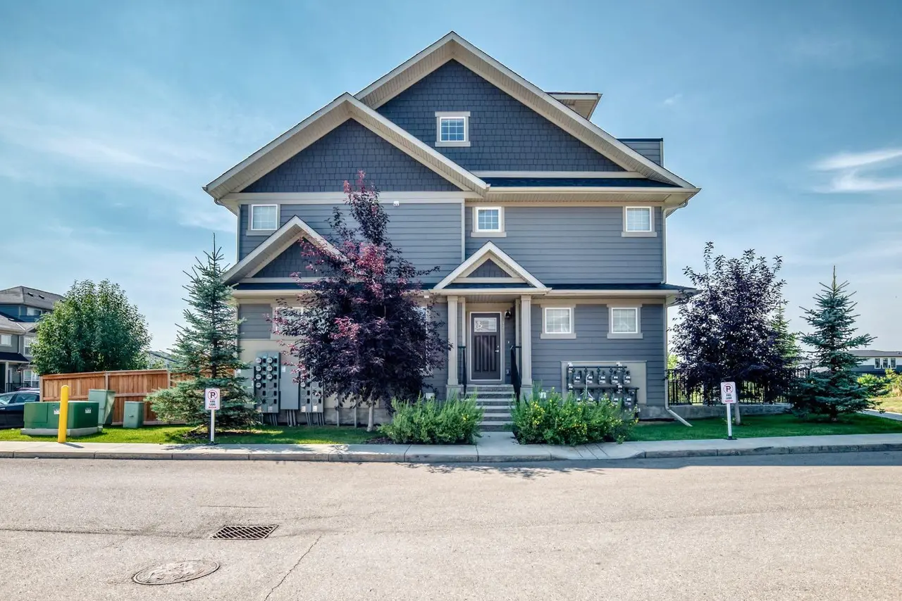 428 Cranbrook Square SE