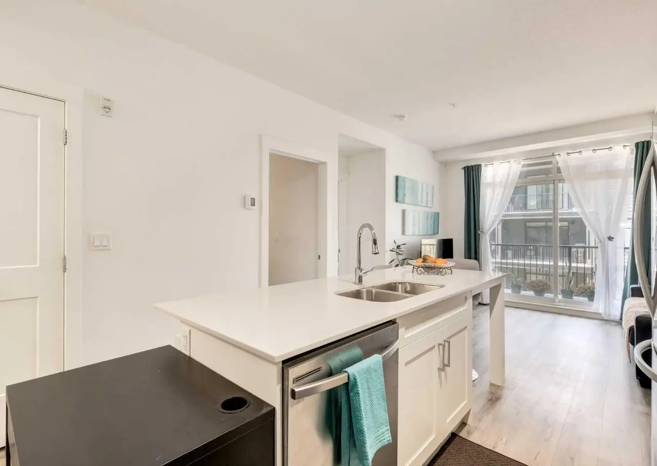 311, 30 Sage Hill Walk NW