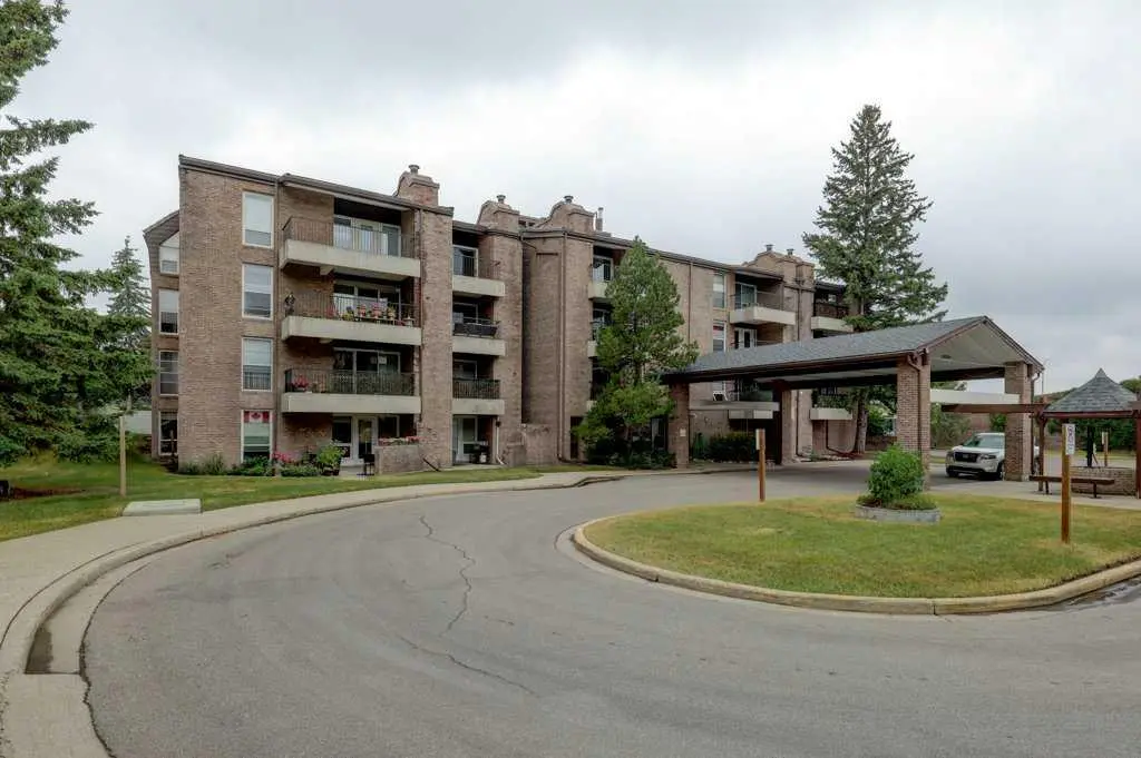 1405, 201 Braeglen Close SW