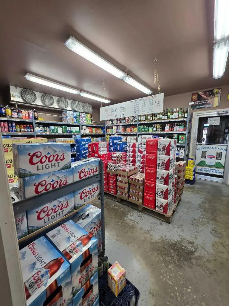 123 Liquor Store  SE
