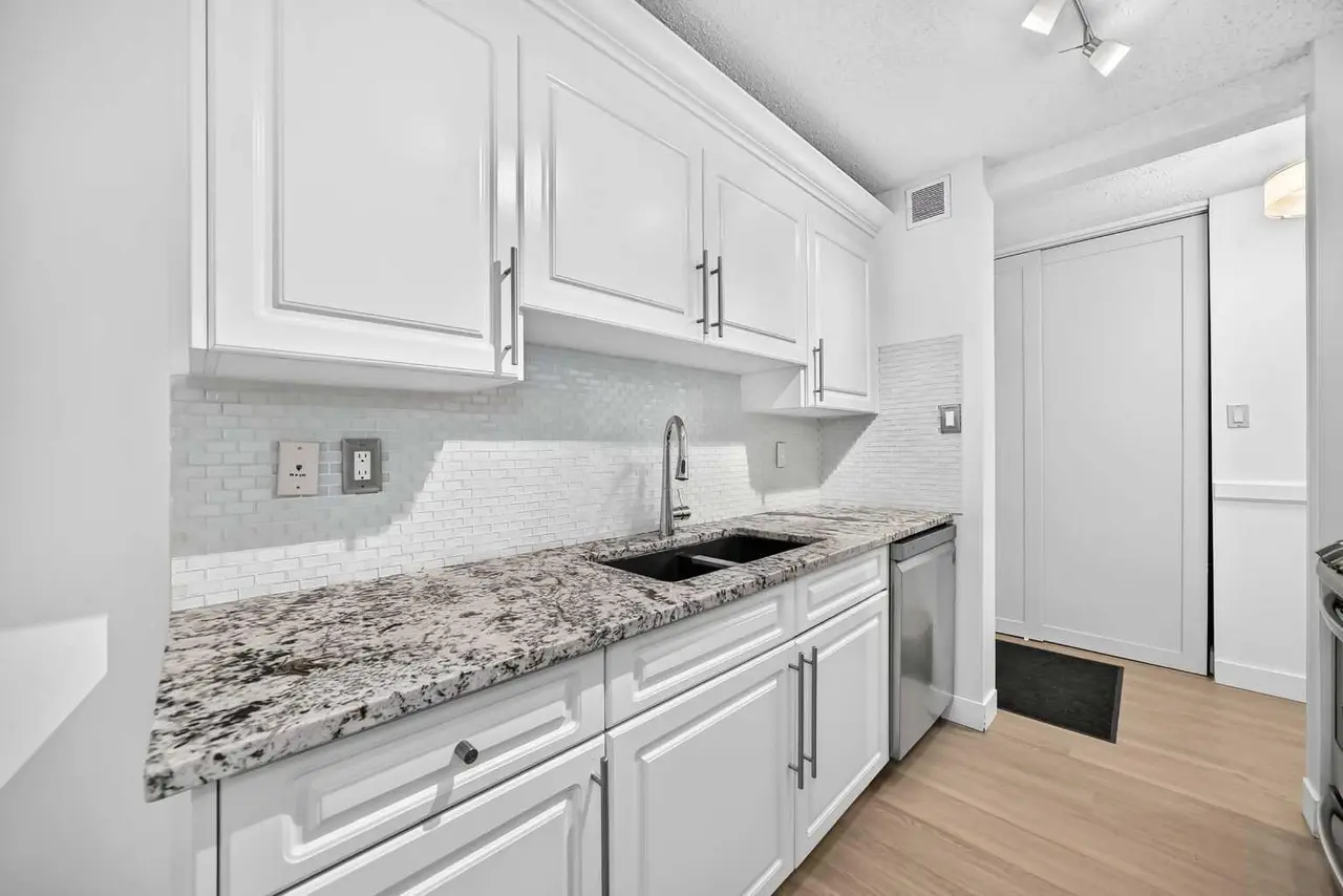 503, 8948 Elbow Drive SW